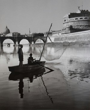 Fischer auf dem Tiber vor der Engelsbrücke, Rom 1949
